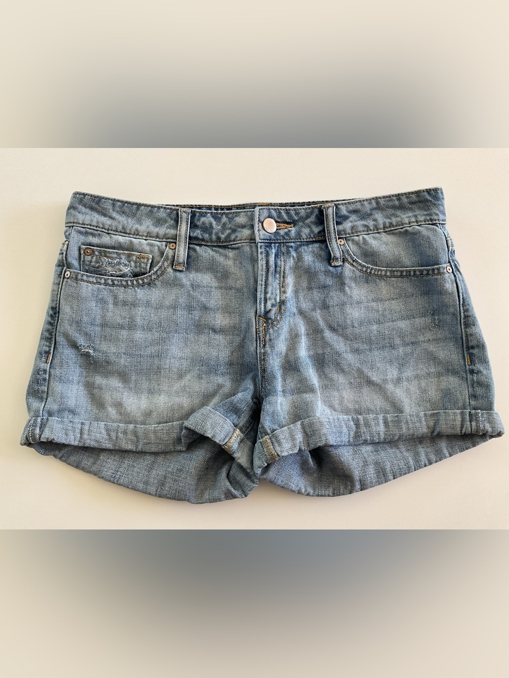 GAP Blue Denim Women’s Shorts Size 6